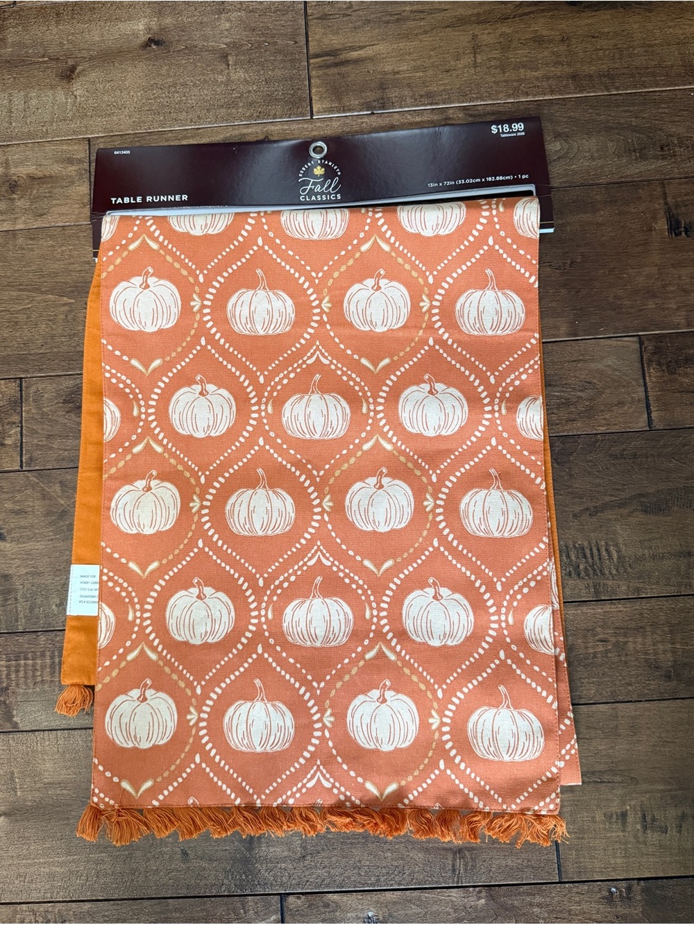 Fall Classics Orange Pumpkin Table Runner